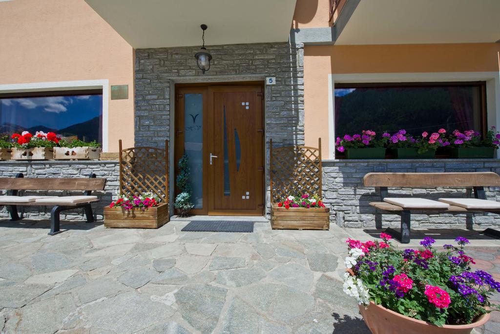 Albergo Valentino Bionaz Εξωτερικό φωτογραφία